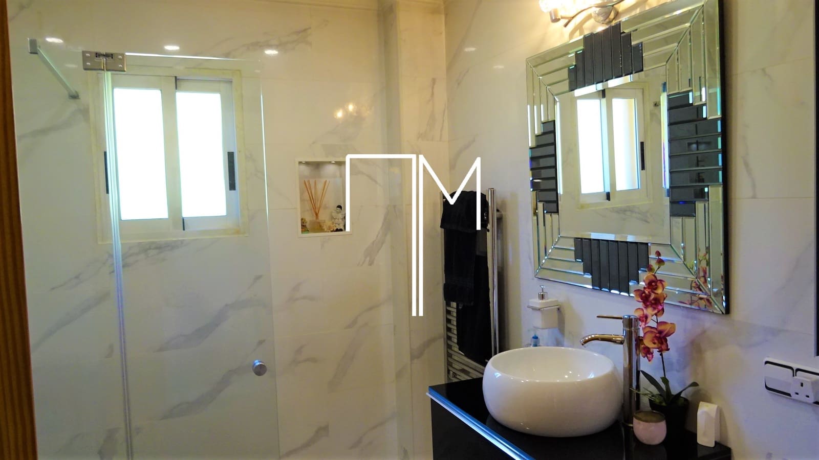 4 soveværelse Villa til salg i Barxeta med swimmingpool garage - € 349.000 (Ref: 8992152)