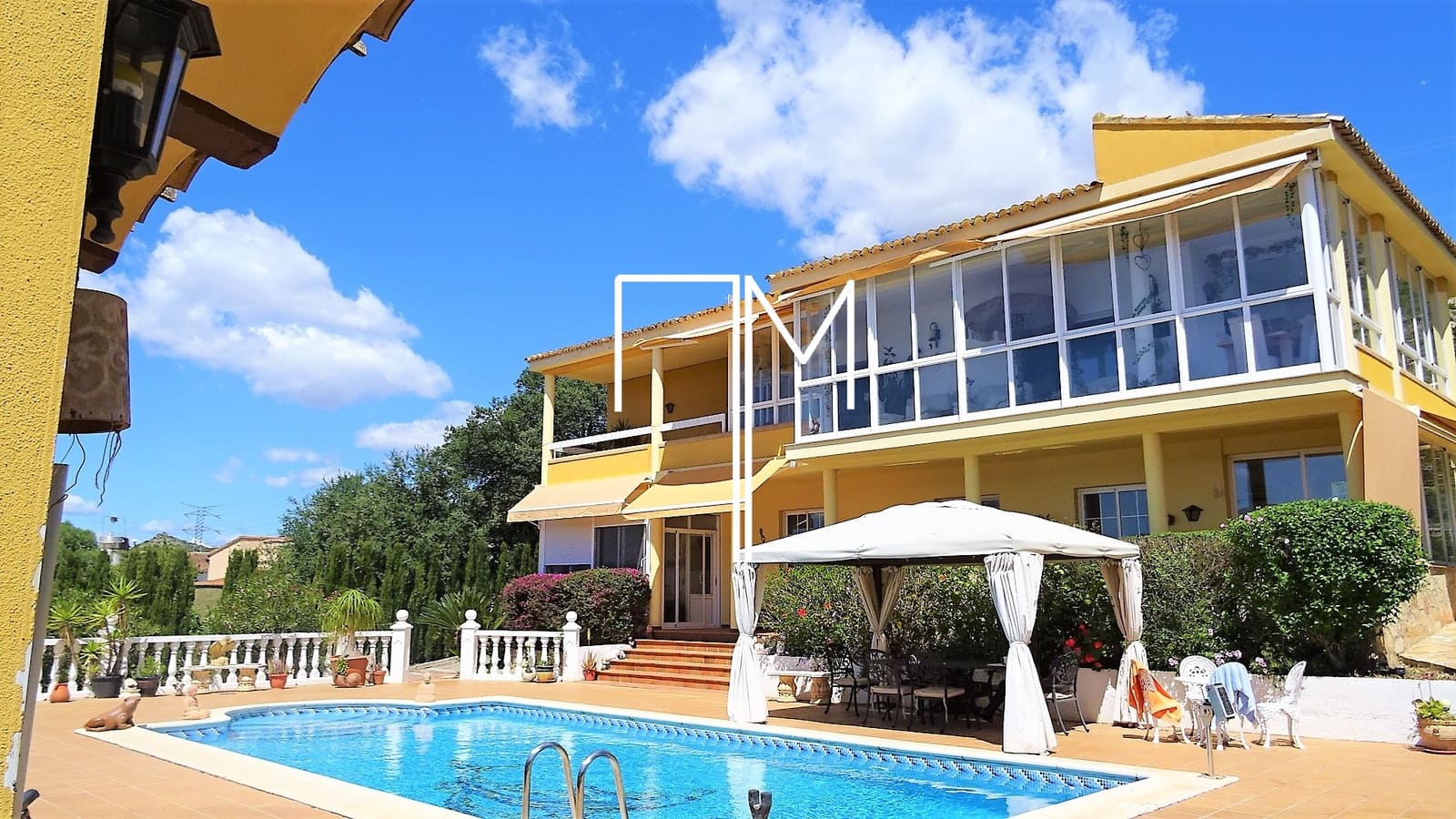 4 soveværelse Villa til salg i Barxeta med swimmingpool garage - € 349.000 (Ref: 8992152)