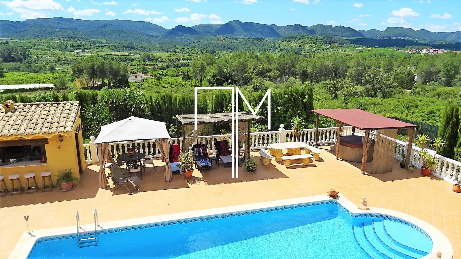 4 soveværelse Villa til salg i Barxeta med swimmingpool garage - € 349.000 (Ref: 8992152)