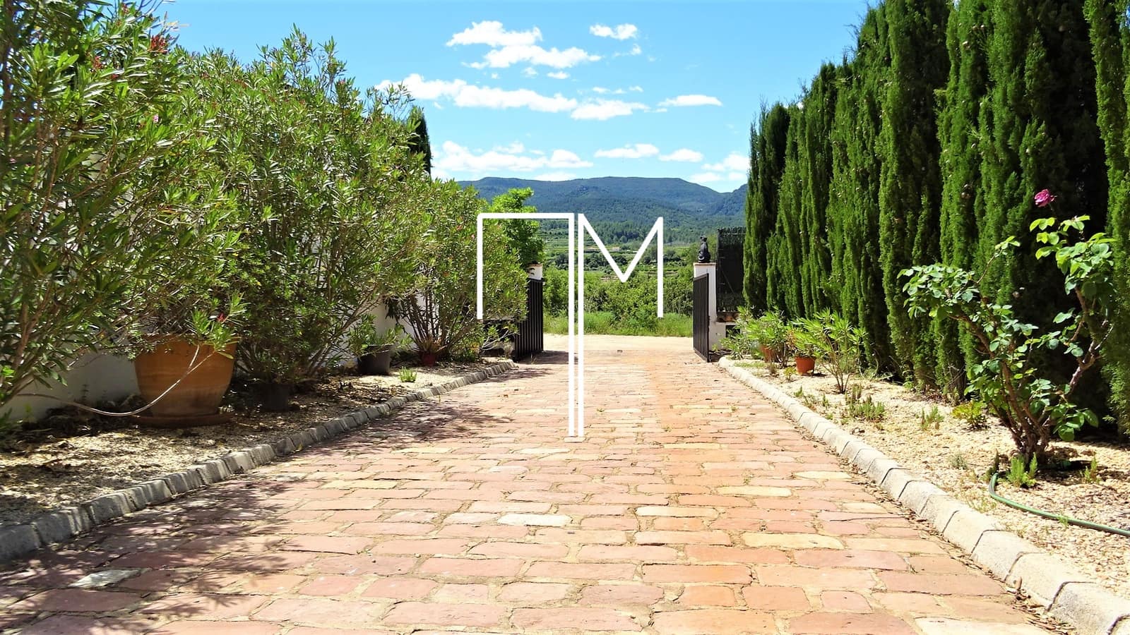 4 soveværelse Villa til salg i Barxeta med swimmingpool garage - € 349.000 (Ref: 8992152)