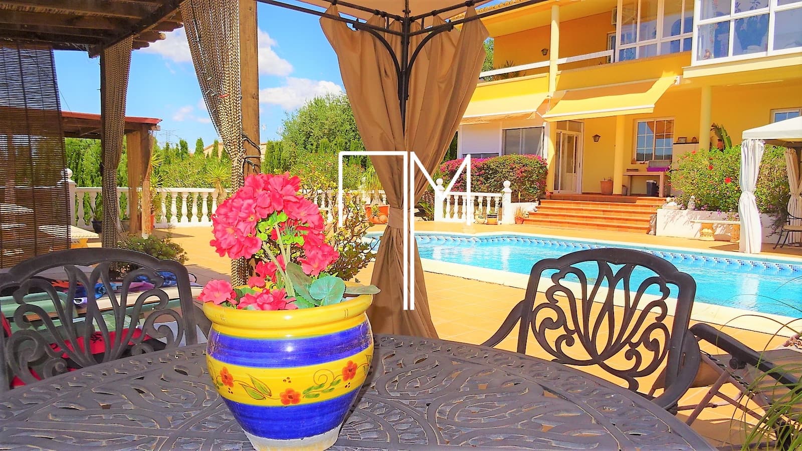 4 soveværelse Villa til salg i Barxeta med swimmingpool garage - € 349.000 (Ref: 8992152)