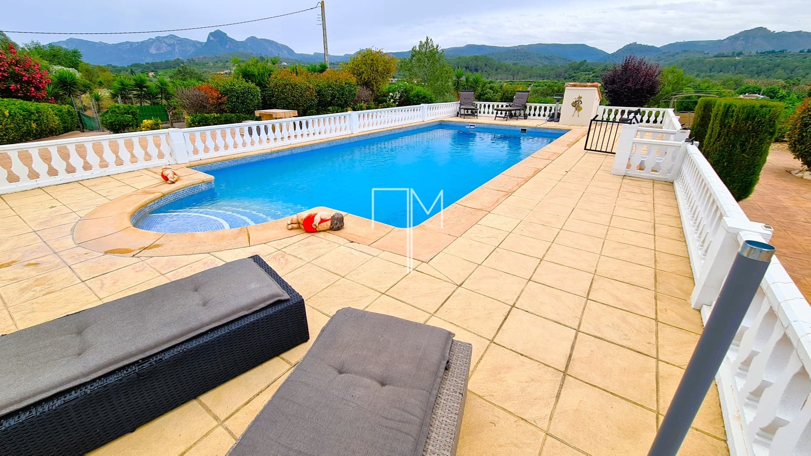 4 soveværelse Villa til salg i Barxeta med swimmingpool garage - € 425.000 (Ref: 9058279)