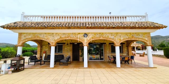 Chalet de 4 habitaciones en Barxeta en venta con piscina garaje - 425.000 € (Ref: 9058279)