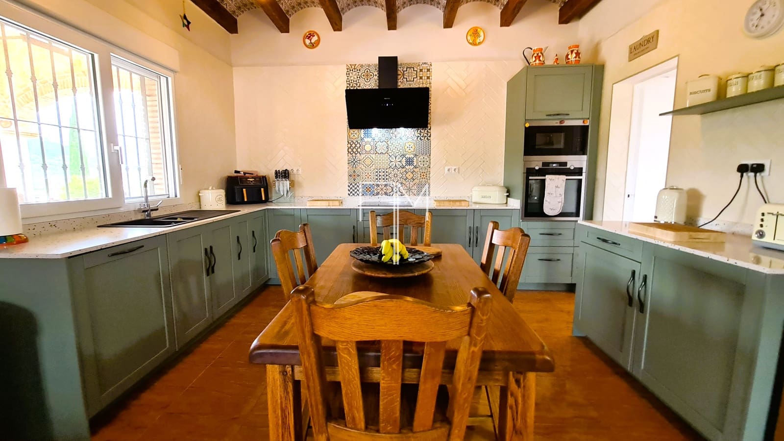 4 soveværelse Villa til salg i Barxeta med swimmingpool garage - € 425.000 (Ref: 9058279)