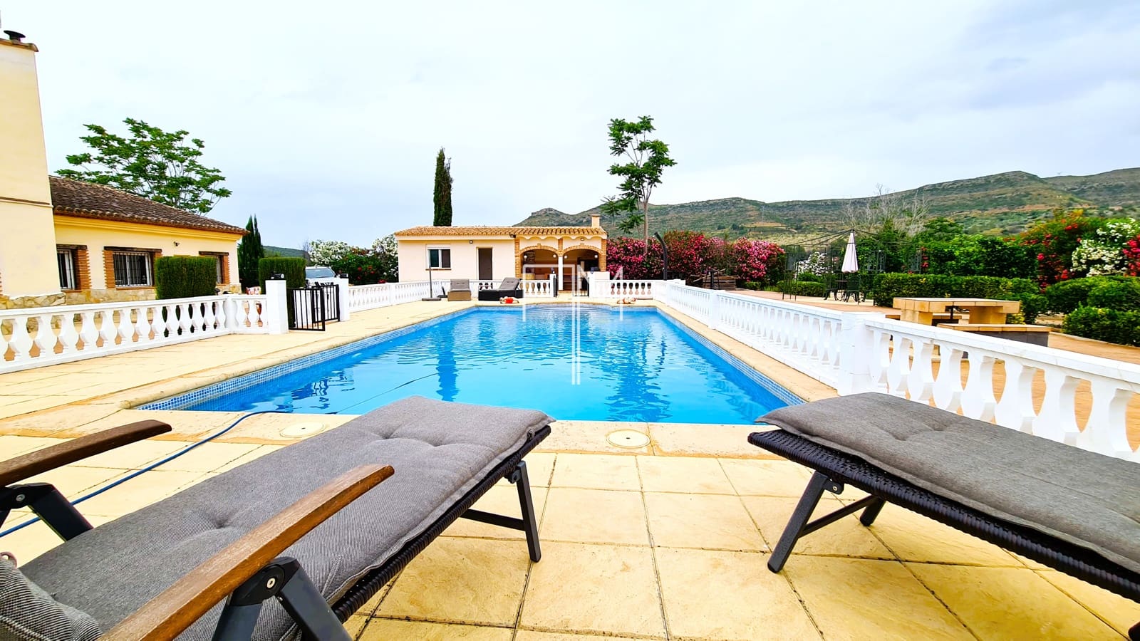 4 soveværelse Villa til salg i Barxeta med swimmingpool garage - € 425.000 (Ref: 9058279)