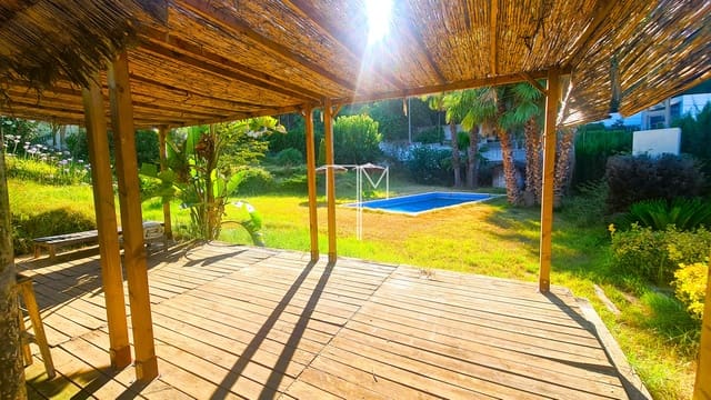 5 slaapkamer Villa te koop in Alzira met zwembad - € 390.000 (Ref: 9130148)