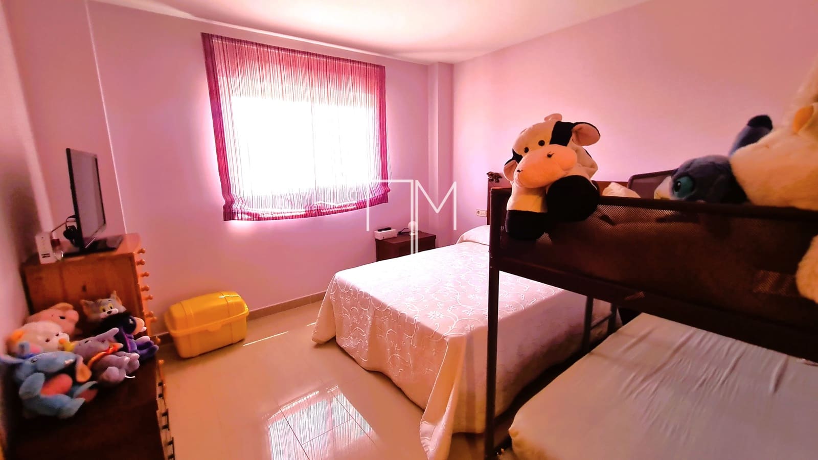 4 bedroom Villa for sale in Alberic with pool garage - € 360,000 (Ref: 9153166)