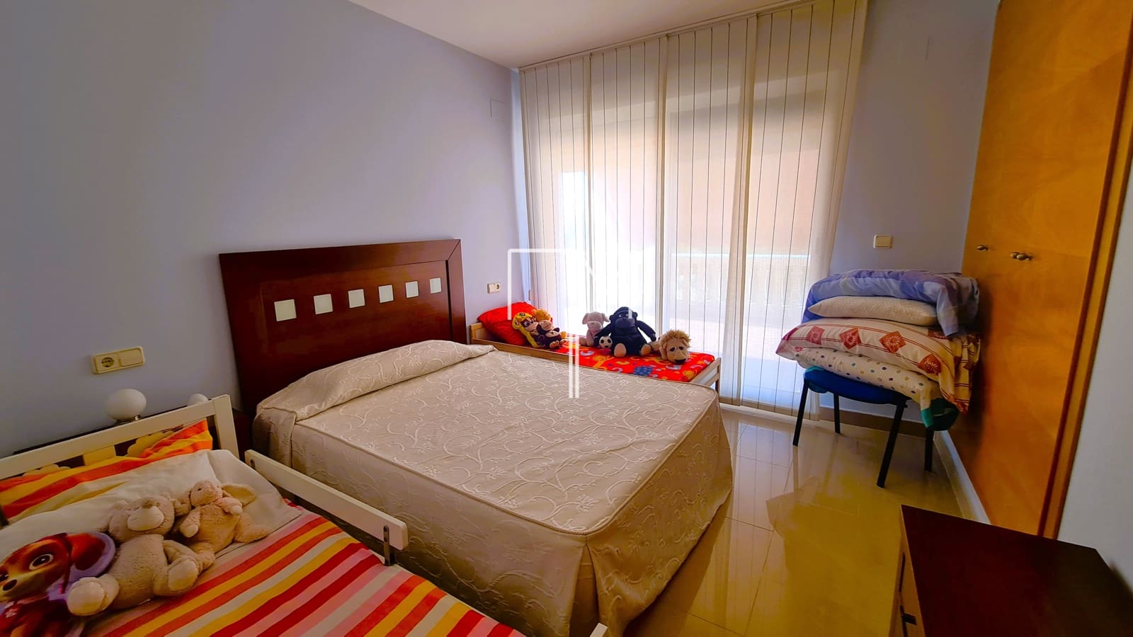 4 bedroom Villa for sale in Alberic with pool garage - € 360,000 (Ref: 9153166)