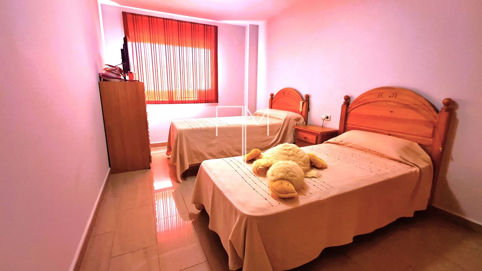 4 bedroom Villa for sale in Alberic with pool garage - € 360,000 (Ref: 9153166)