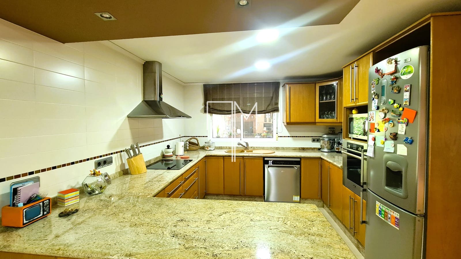 4 bedroom Villa for sale in Alberic with pool garage - € 360,000 (Ref: 9153166)