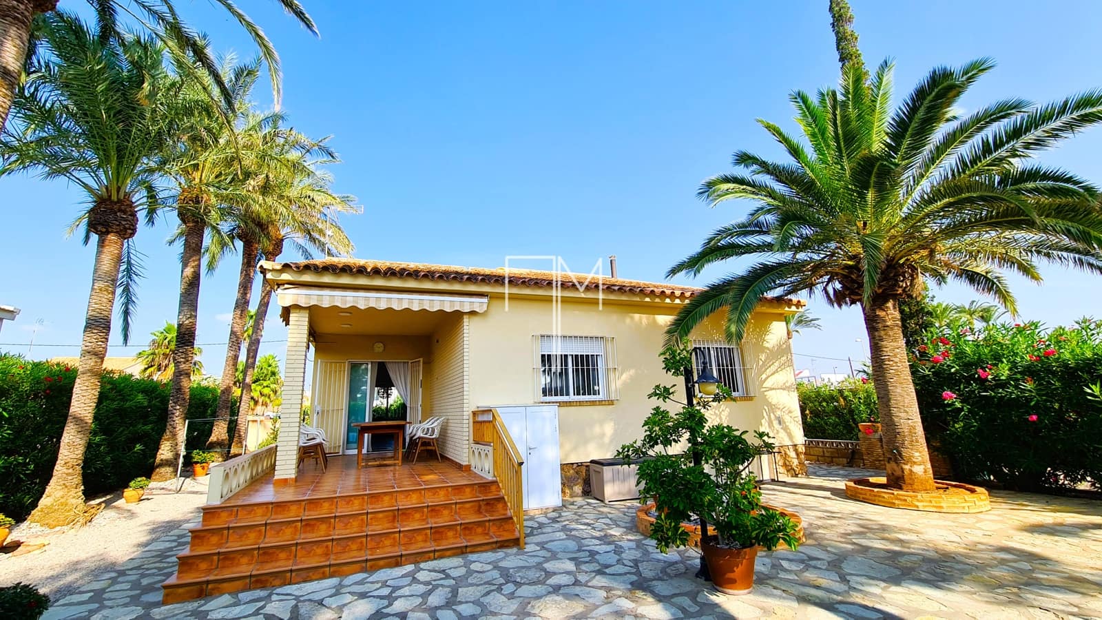 3 slaapkamer Villa te koop in Sagunto / Sagunt met garage - € 550.000 (Ref: 9165386)