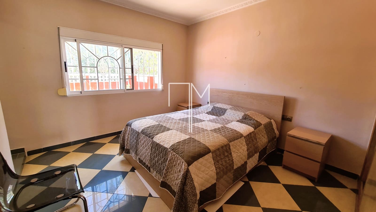 5 soveværelse Villa til salg i Turis med swimmingpool garage - € 460.000 (Ref: 9234893)