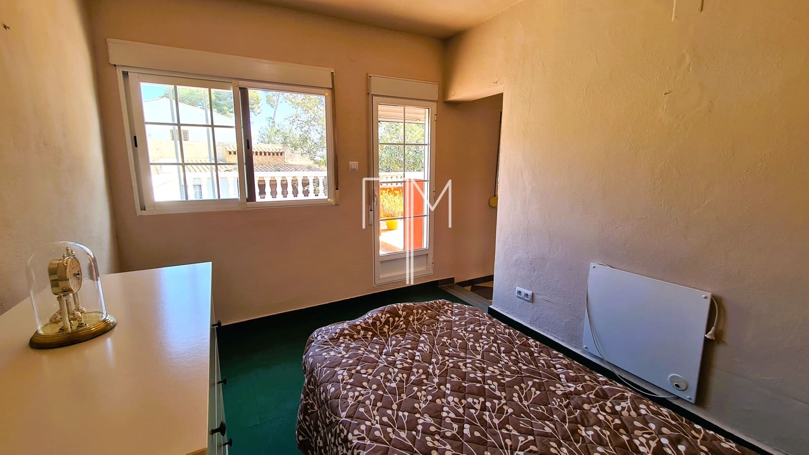 5 soveværelse Villa til salg i Turis med swimmingpool garage - € 460.000 (Ref: 9234893)