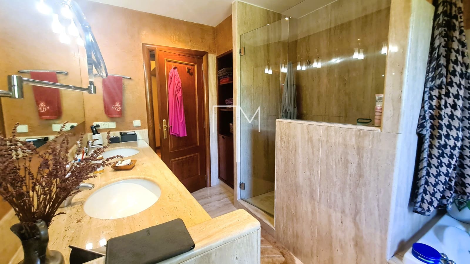 3 soverom Villa til salgs i Paterna med svømmebasseng garasje - € 950 000 (Ref: 9245445)