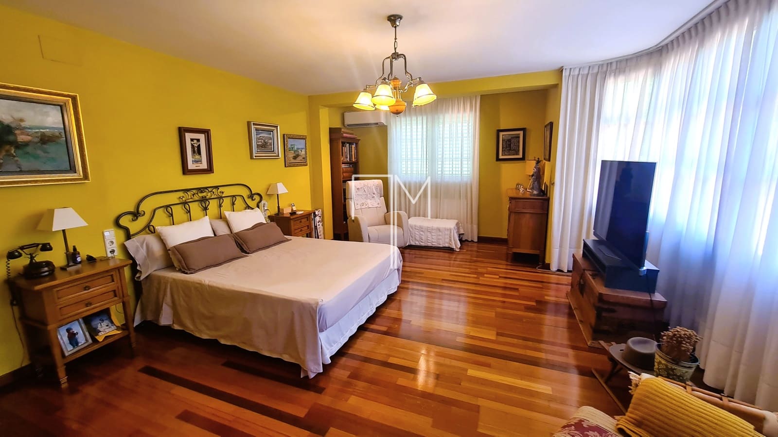 3 soverom Villa til salgs i Paterna med svømmebasseng garasje - € 950 000 (Ref: 9245445)