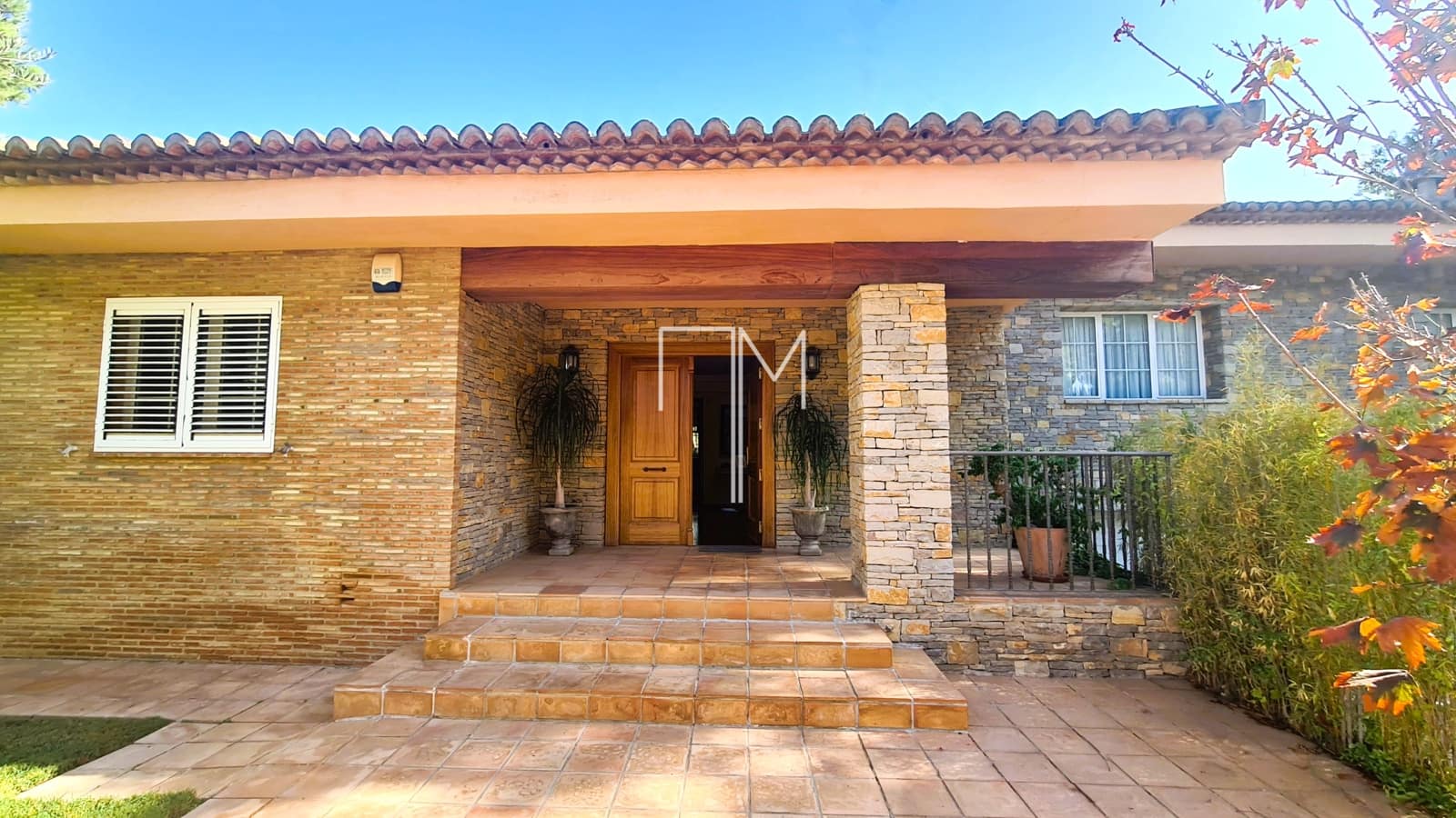 3 soverom Villa til salgs i Paterna med svømmebasseng garasje - € 950 000 (Ref: 9245445)