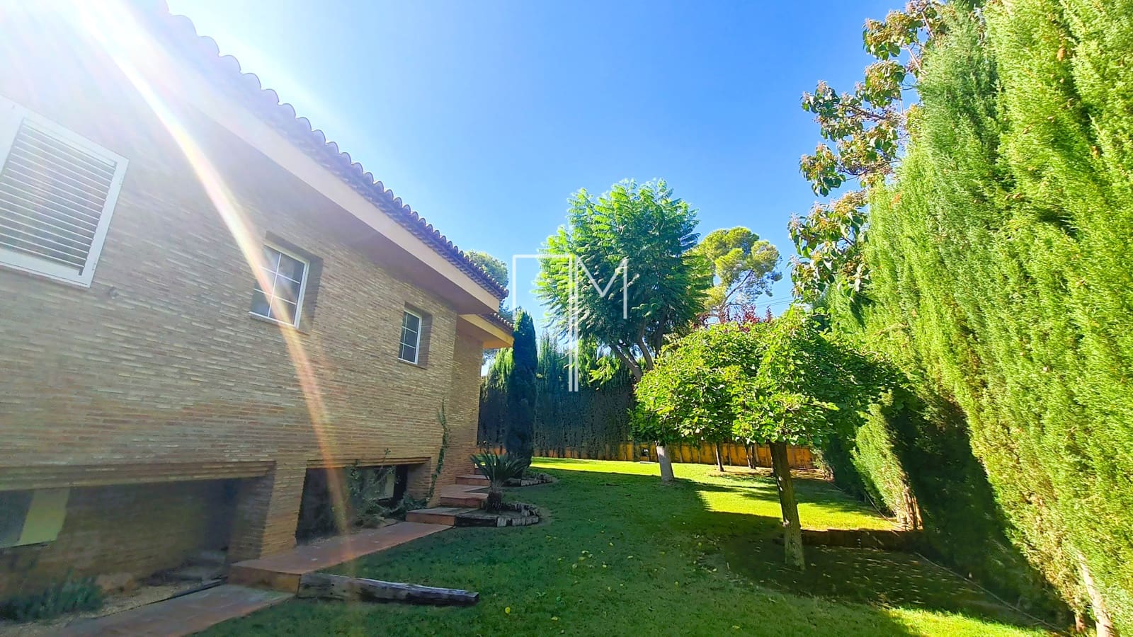 3 soverom Villa til salgs i Paterna med svømmebasseng garasje - € 950 000 (Ref: 9245445)