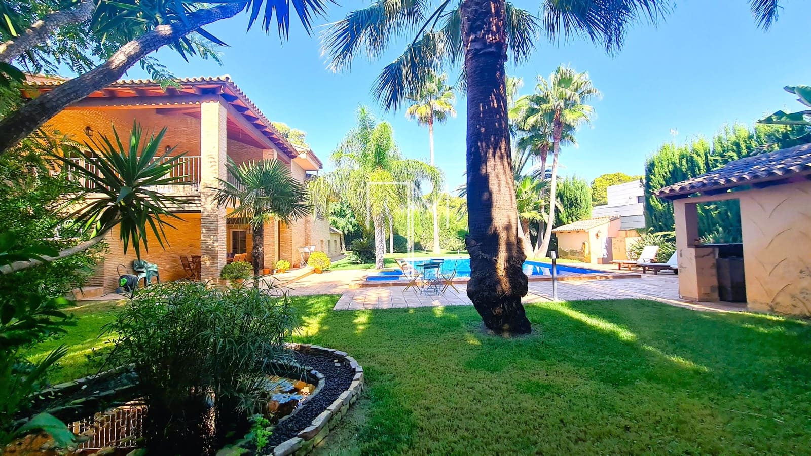 3 soverom Villa til salgs i Paterna med svømmebasseng garasje - € 950 000 (Ref: 9245445)