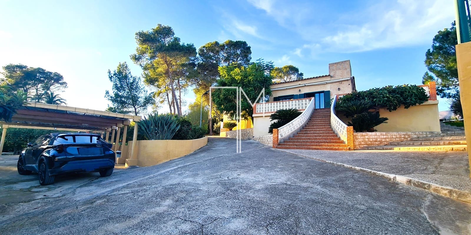 5 slaapkamer Villa te koop in Alberic met zwembad garage - € 475.000 (Ref: 9397874)