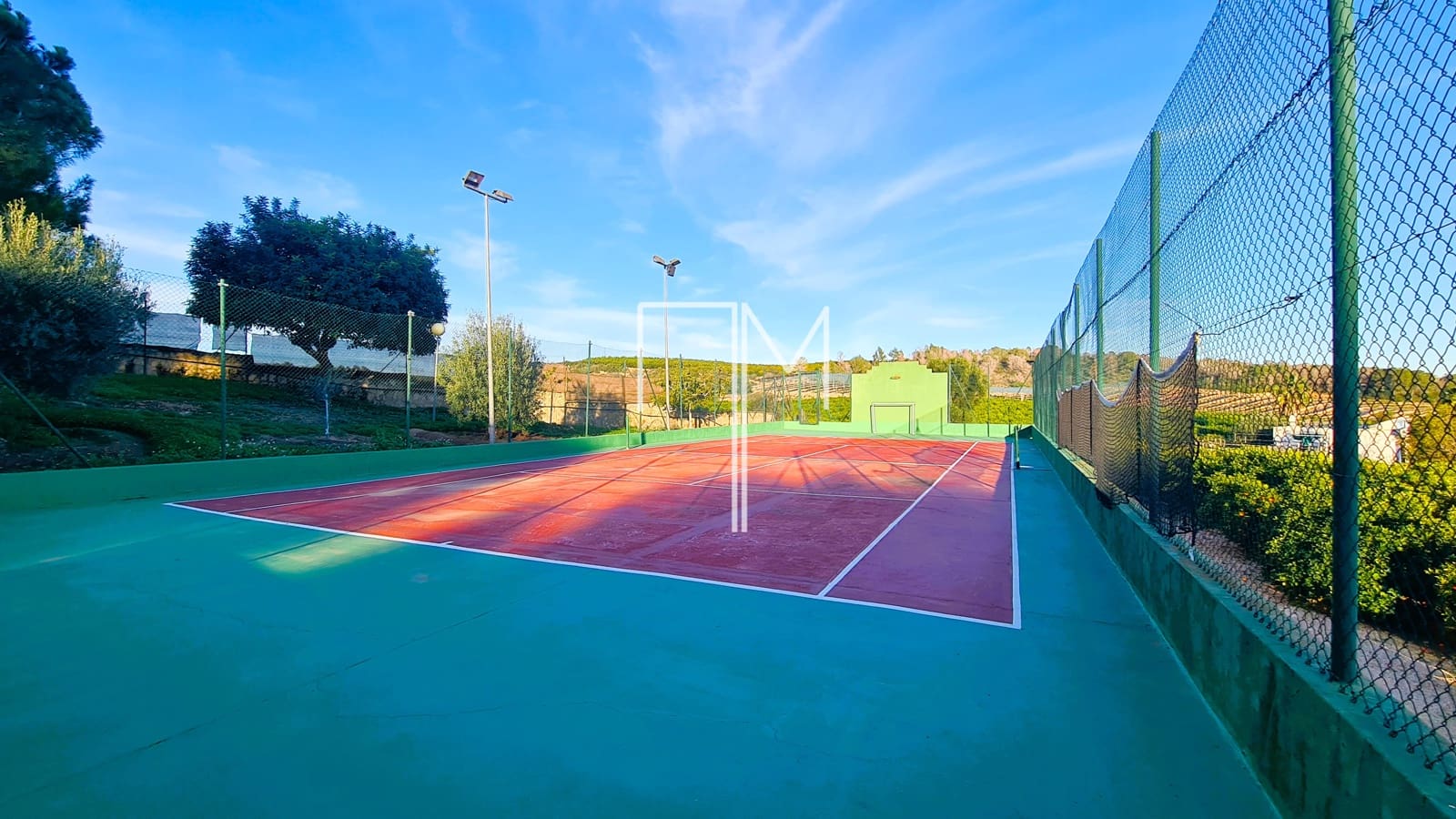 5 slaapkamer Villa te koop in Alberic met zwembad garage - € 475.000 (Ref: 9397874)