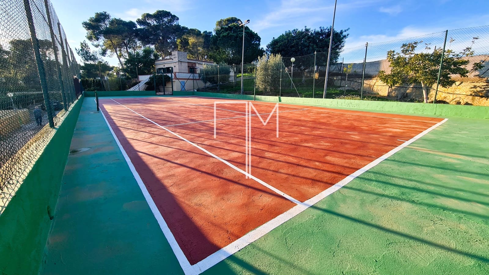 5 slaapkamer Villa te koop in Alberic met zwembad garage - € 475.000 (Ref: 9397874)