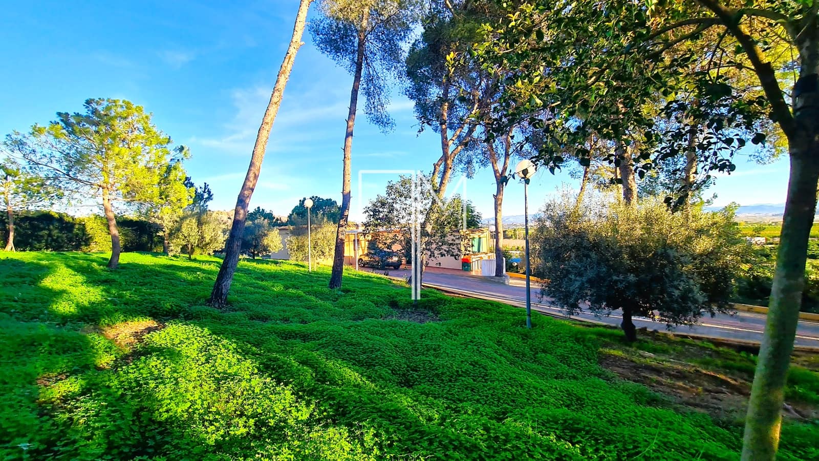 5 slaapkamer Villa te koop in Alberic met zwembad garage - € 475.000 (Ref: 9397874)