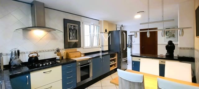 5 soveværelse Villa til salg i Alzira med swimmingpool garage - € 450.000 (Ref: 9400892)