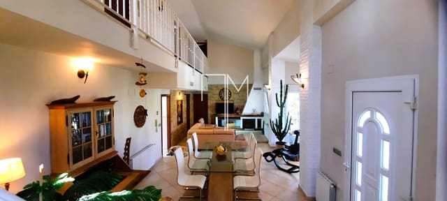 5 soveværelse Villa til salg i Alzira med swimmingpool garage - € 450.000 (Ref: 9400892)