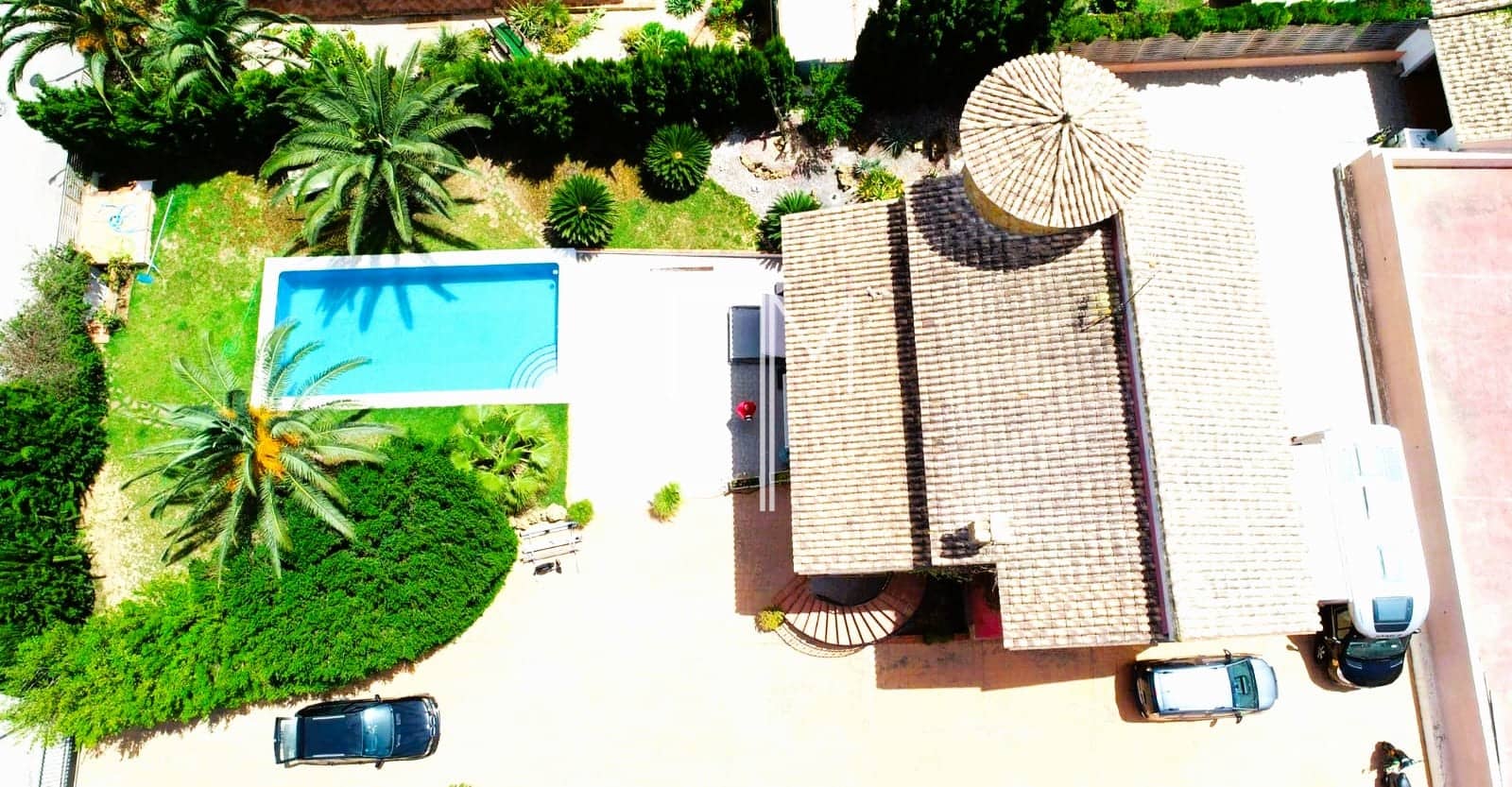 5 soverom Villa til salgs i Alzira med svømmebasseng garasje - € 450 000 (Ref: 9400892)