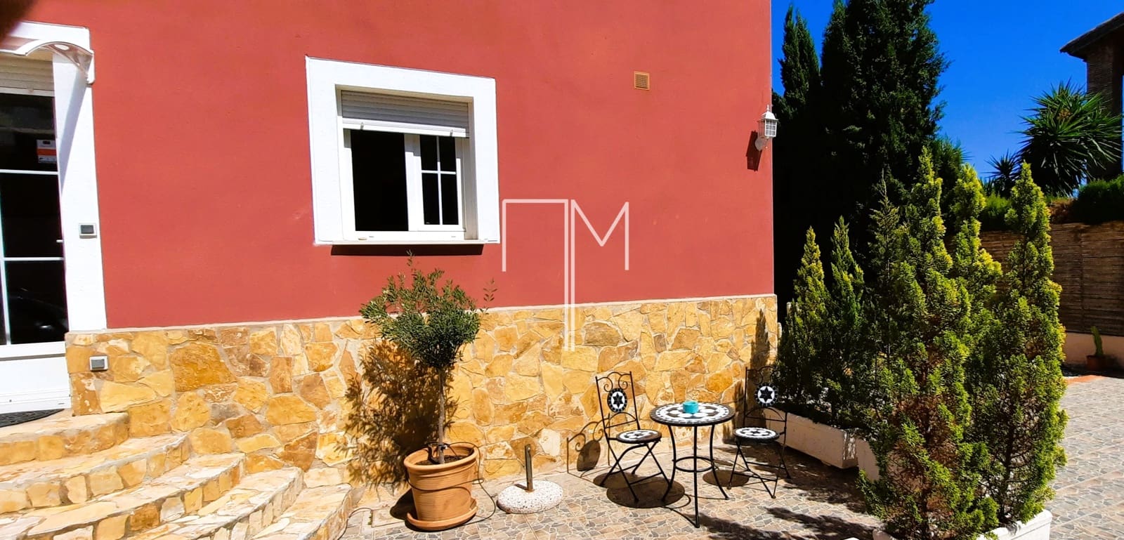 5 soverom Villa til salgs i Alzira med svømmebasseng garasje - € 450 000 (Ref: 9400892)