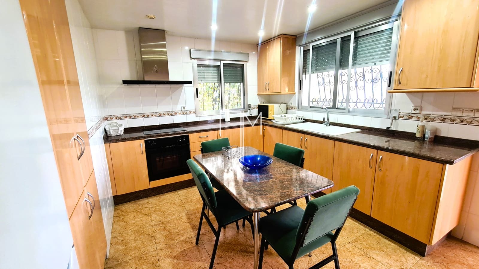 4 sypialnia Willa na sprzedaż w Xativa z basenem garażem - 390 000 € (Ref: 9455665)