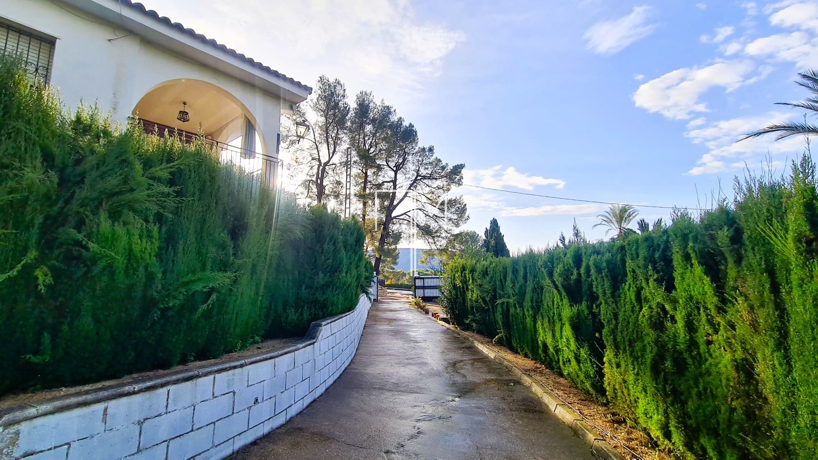 4 sypialnia Willa na sprzedaż w Xativa z basenem garażem - 390 000 € (Ref: 9455665)