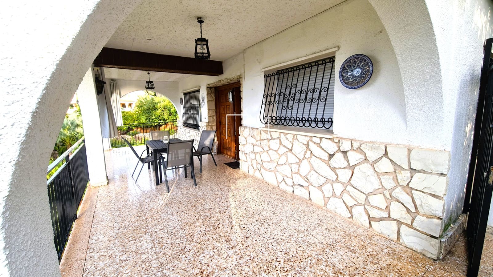 4 sypialnia Willa na sprzedaż w Xativa z basenem garażem - 390 000 € (Ref: 9455665)