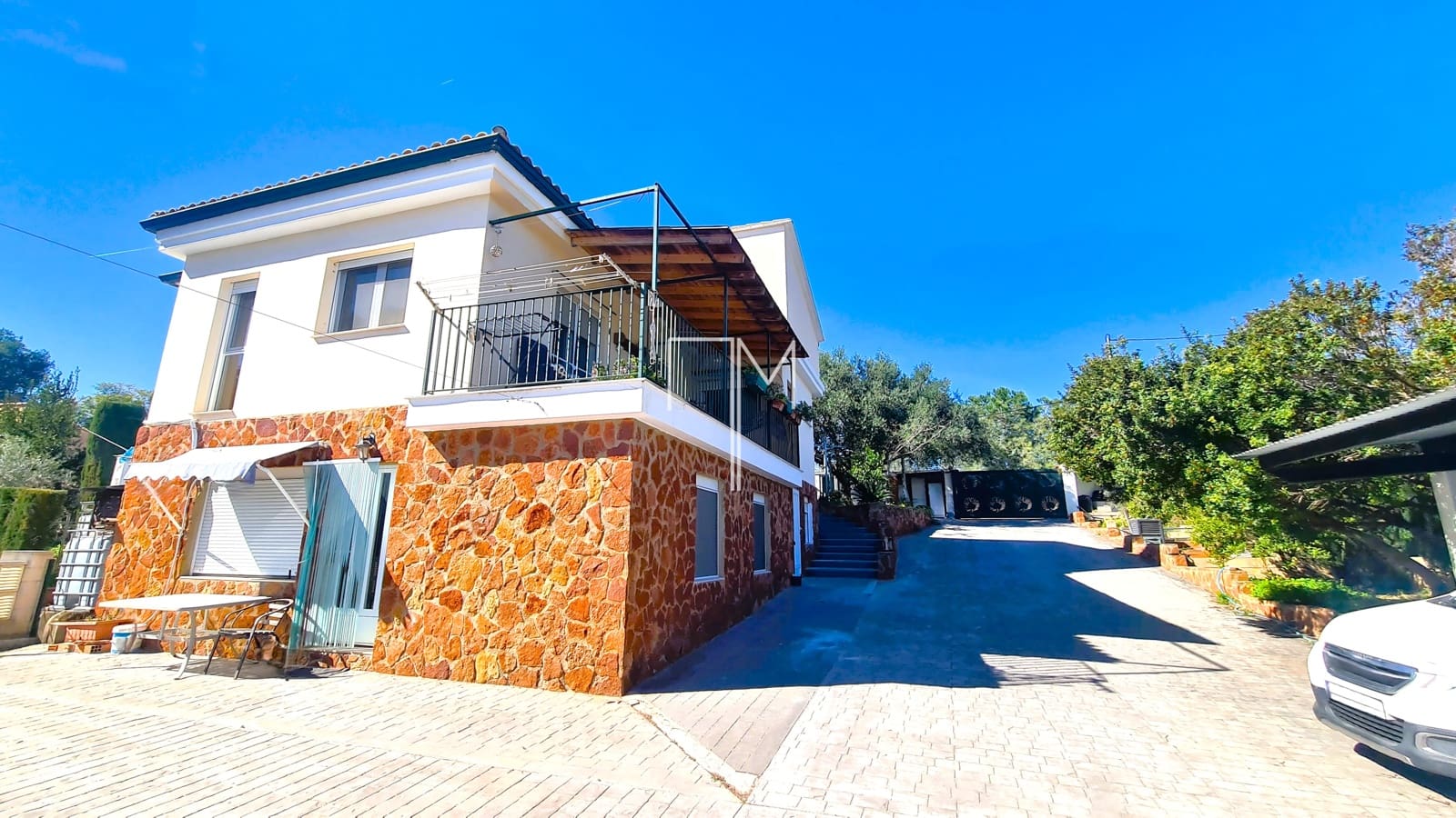 5 makuuhuone Huvila myytävänä paikassa Alberic mukana uima-altaan 
autotalli - 365 000 € (Ref: 9624209)