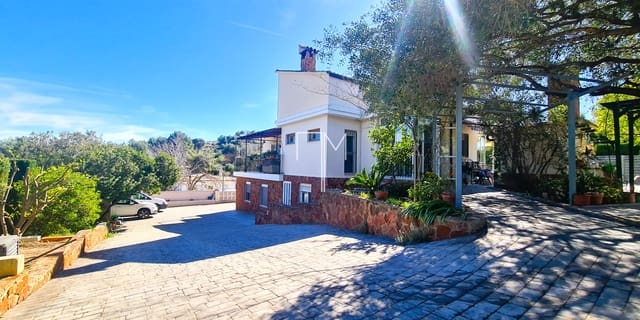 5 makuuhuone Huvila myytävänä paikassa Alberic mukana uima-altaan 
autotalli - 365 000 € (Ref: 9624209)