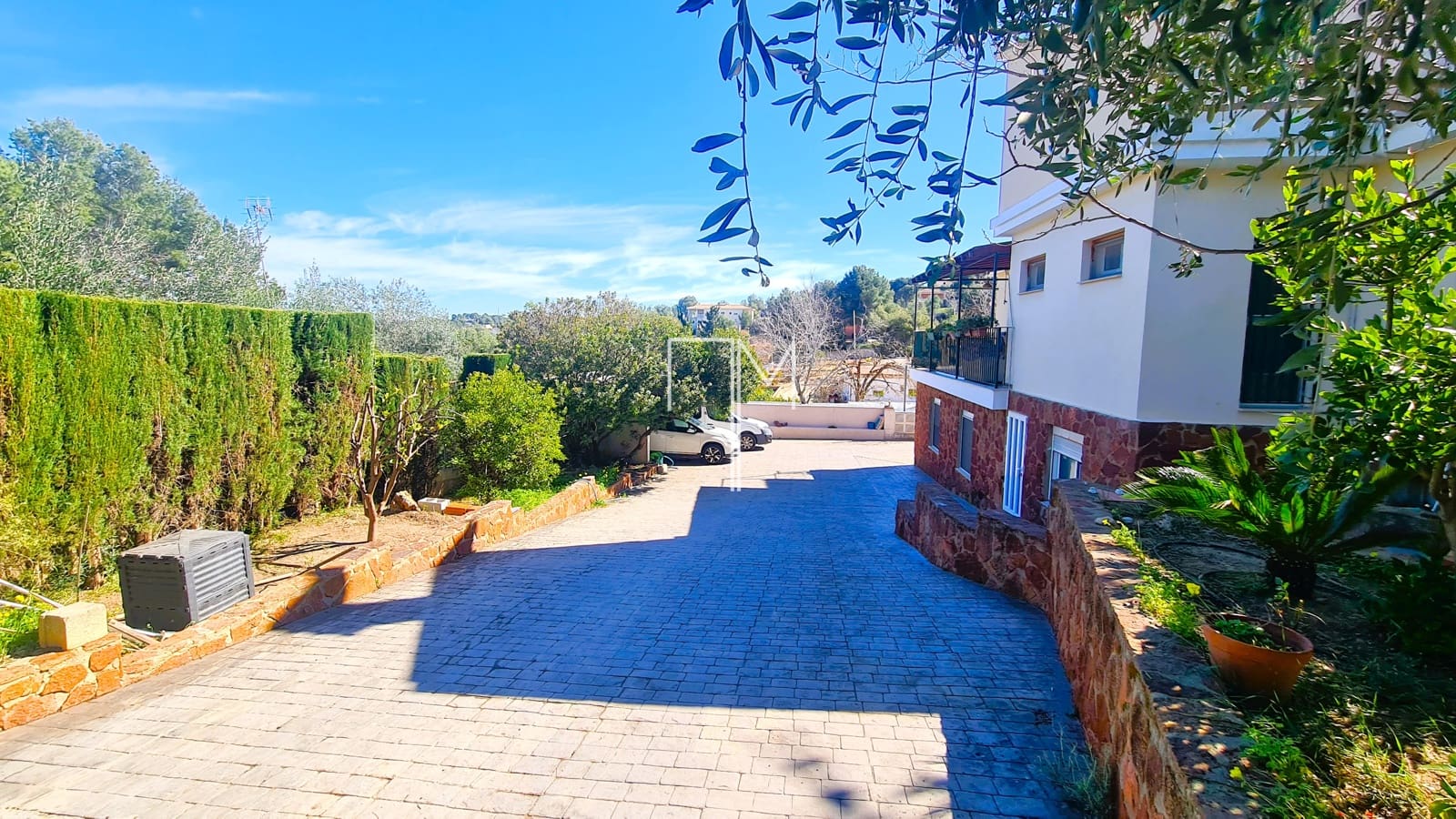 5 makuuhuone Huvila myytävänä paikassa Alberic mukana uima-altaan 
autotalli - 365 000 € (Ref: 9624209)