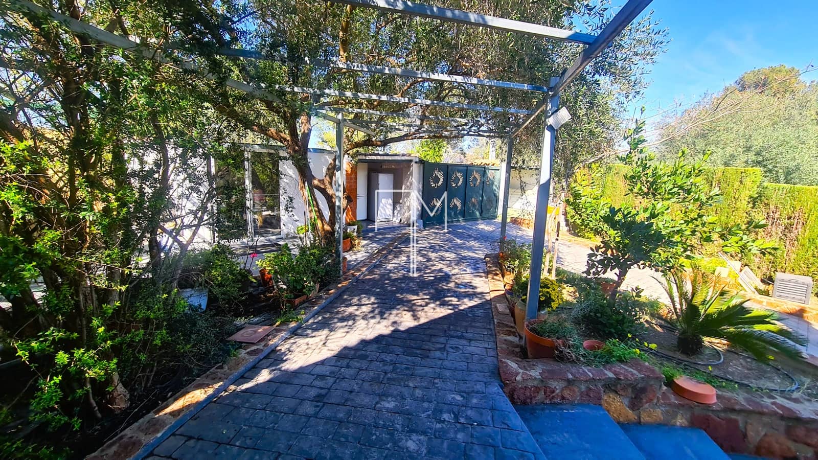 5 makuuhuone Huvila myytävänä paikassa Alberic mukana uima-altaan 
autotalli - 365 000 € (Ref: 9624209)