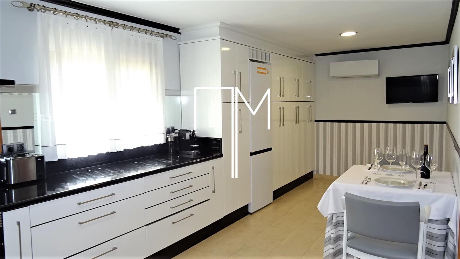 Chalet de 4 habitaciones en Ontinyent en venta con piscina garaje - 1.355.000 € (Ref: 9636197)