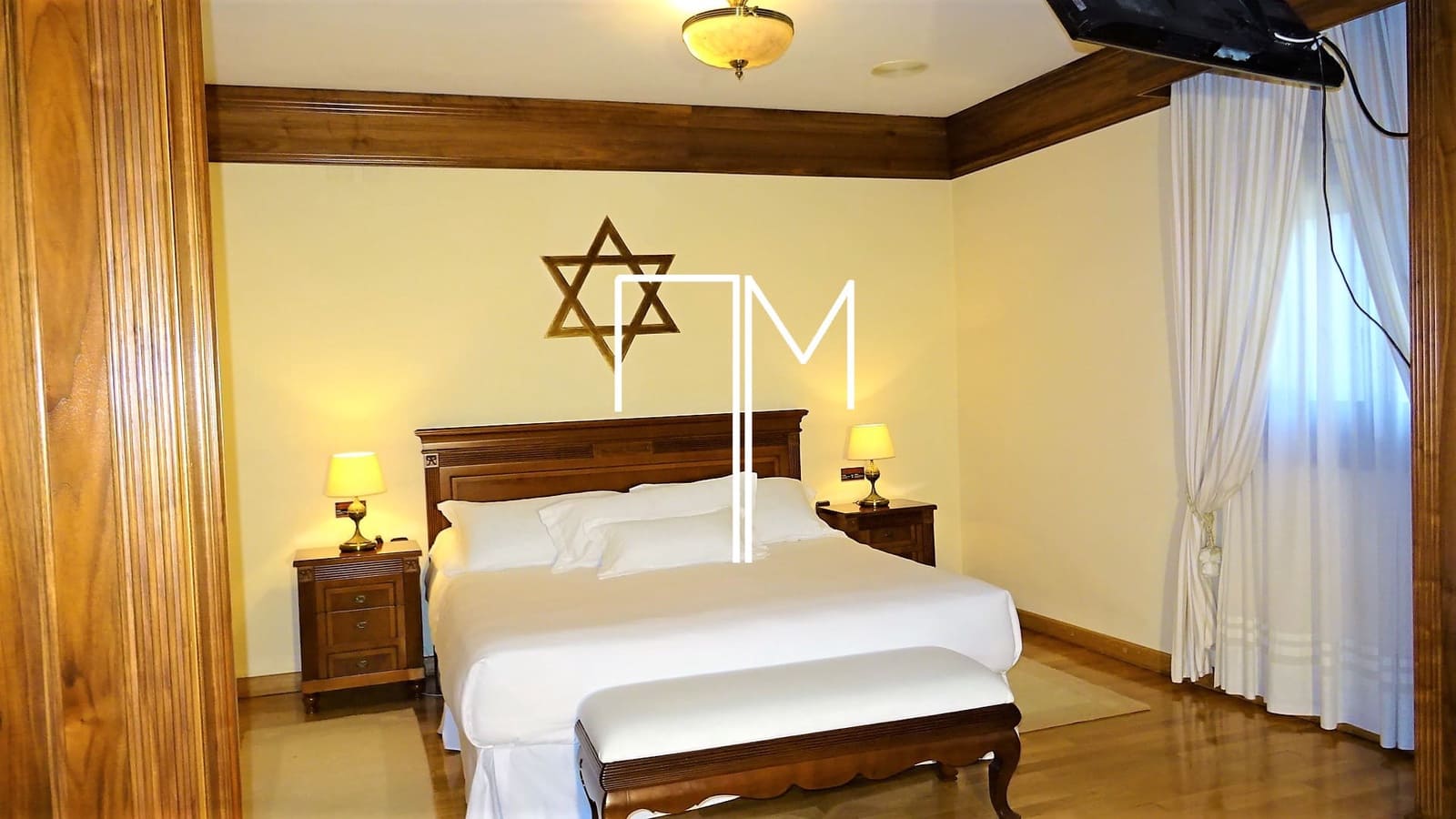 Chalet de 4 habitaciones en Ontinyent en venta con piscina garaje - 1.355.000 € (Ref: 9636197)