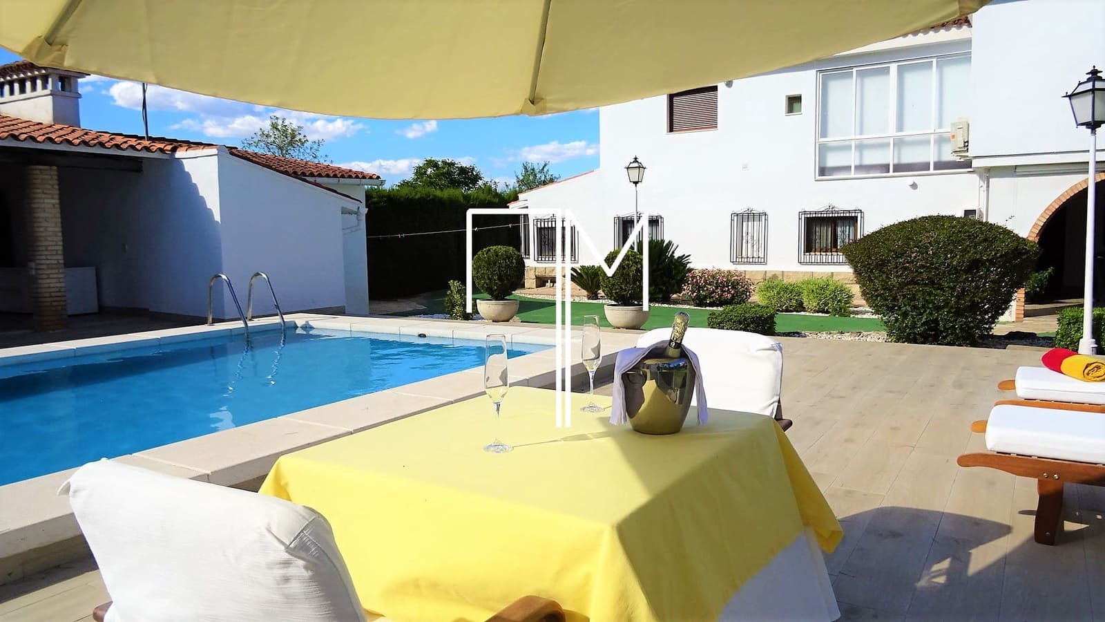 Chalet de 4 habitaciones en Ontinyent en venta con piscina garaje - 1.355.000 € (Ref: 9636197)