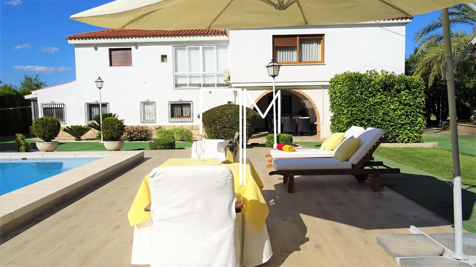 Chalet de 4 habitaciones en Ontinyent en venta con piscina garaje - 1.355.000 € (Ref: 9636197)