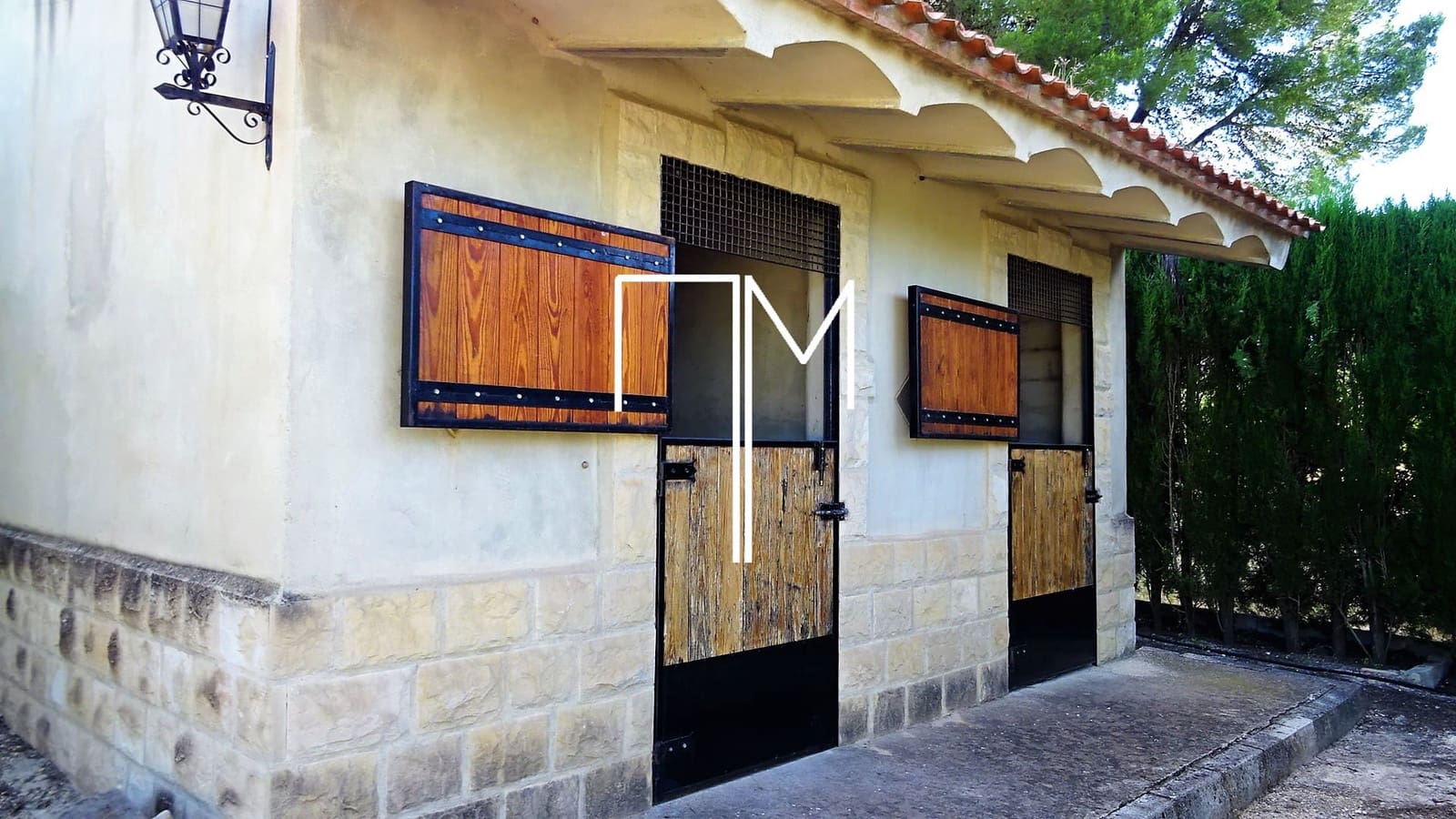 Chalet de 4 habitaciones en Ontinyent en venta con piscina garaje - 1.355.000 € (Ref: 9636197)