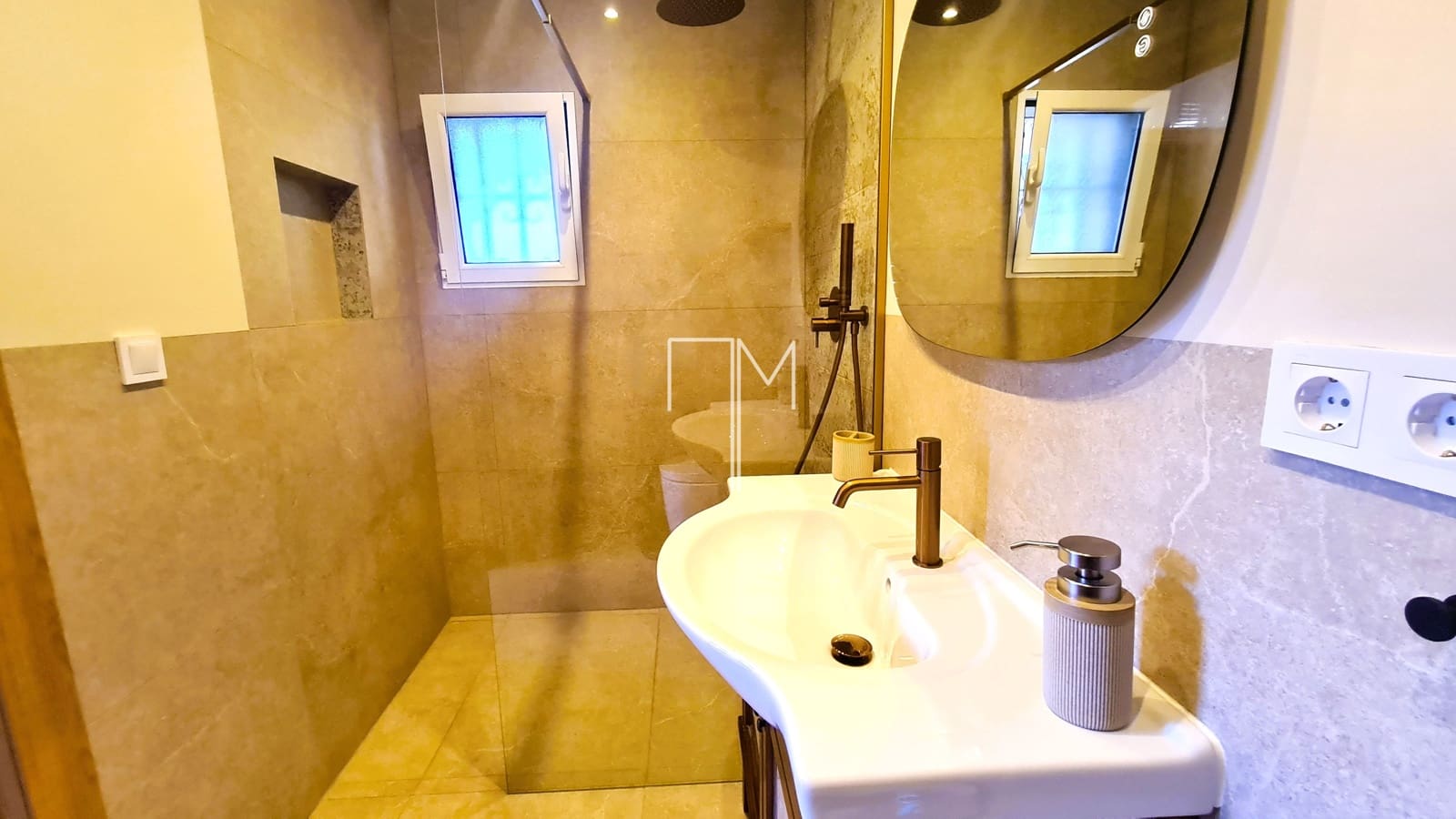 3 soverom Villa til salgs i Xativa med svømmebasseng garasje - € 480 000 (Ref: 9742996)