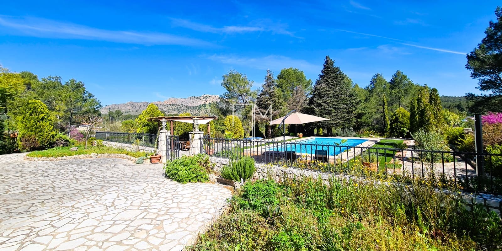 3 soverom Villa til salgs i Xativa med svømmebasseng garasje - € 480 000 (Ref: 9742996)