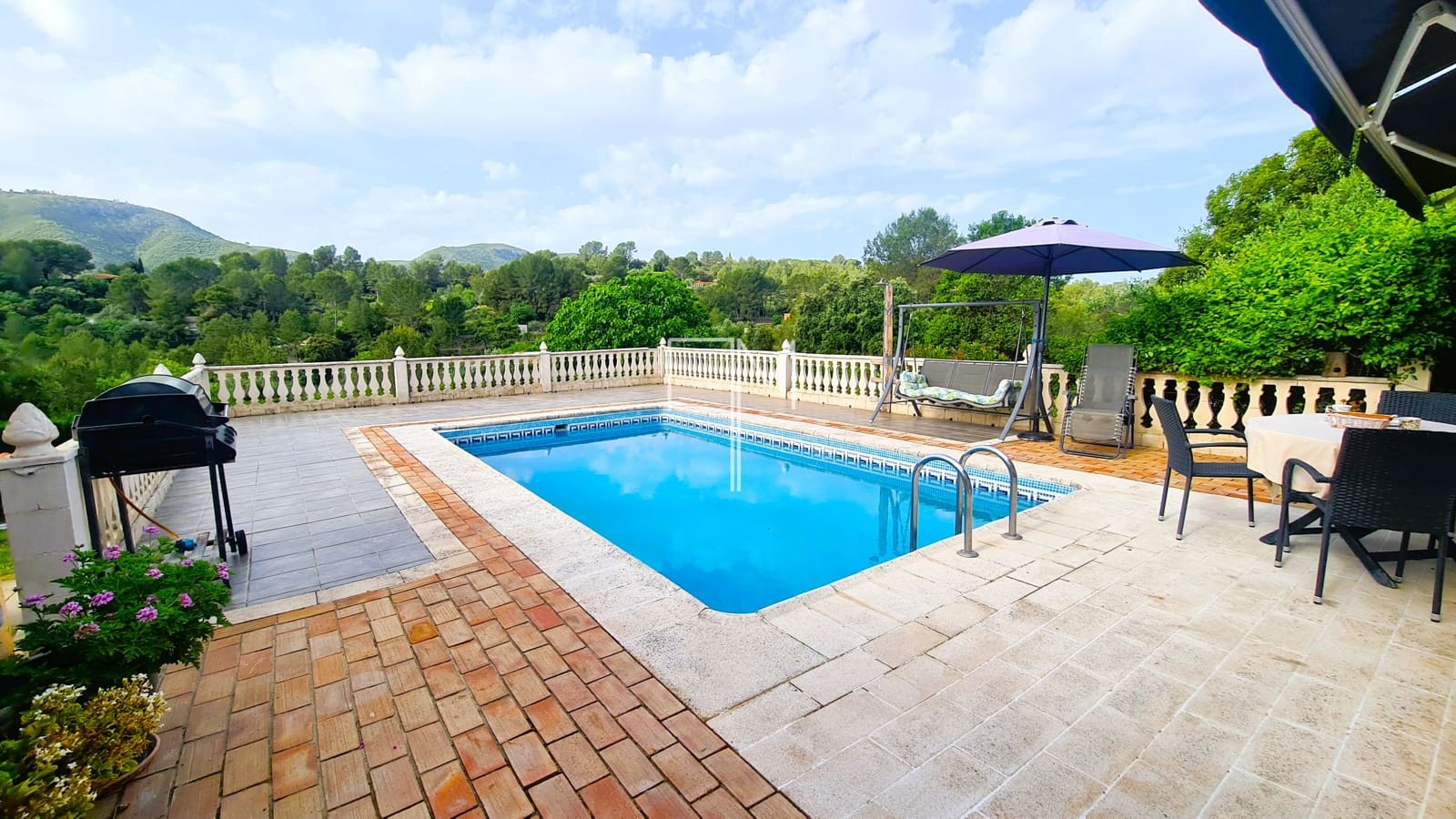 3 sovrum Villa till salu i Xativa med pool garage - 245 000 € (Ref: 9795444)