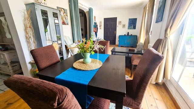 3 slaapkamer Villa te koop in Xàtiva met zwembad garage - € 245.000 (Ref: 9795444)