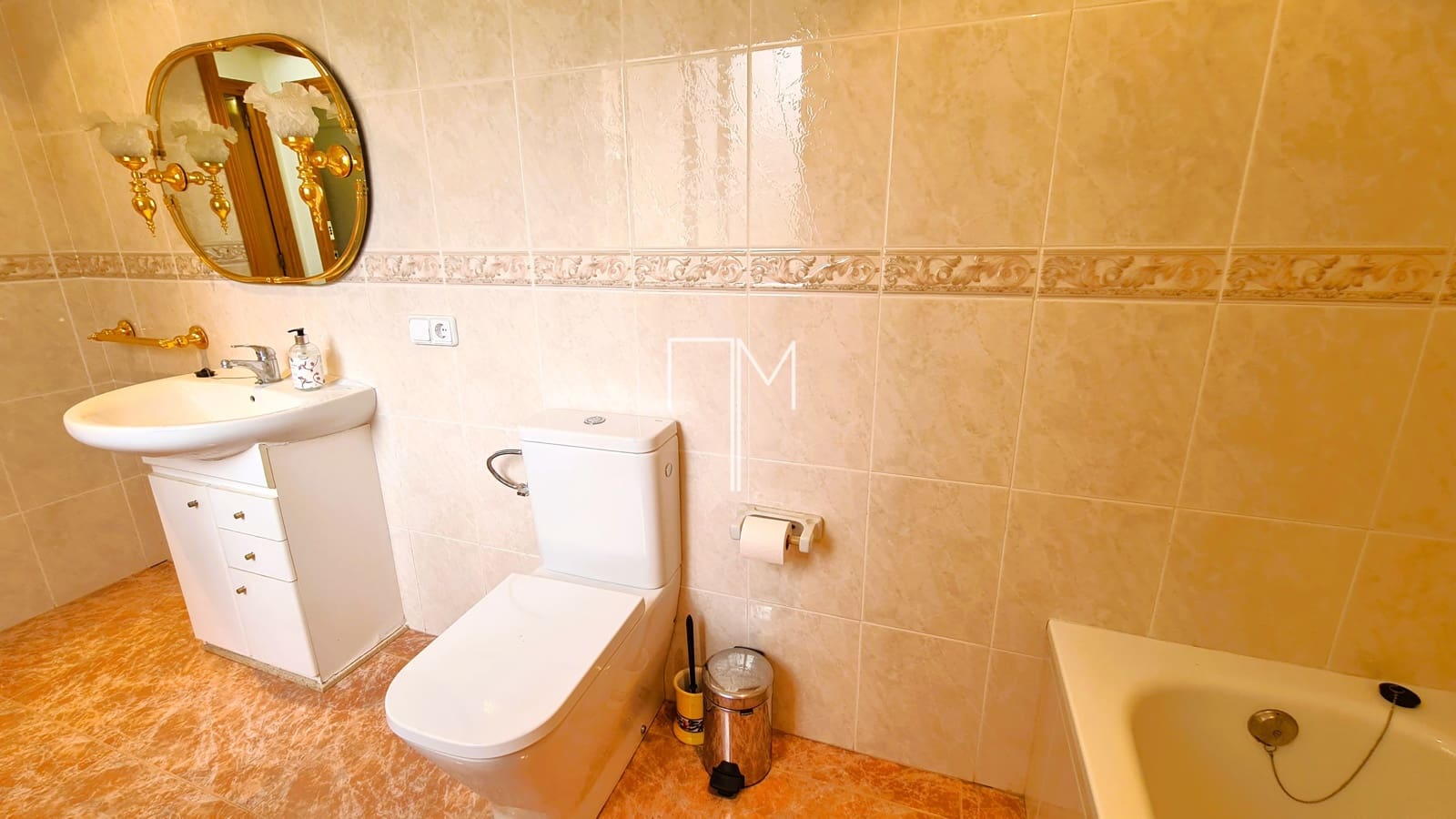 5 bedroom Villa for sale in Xativa with garage - € 435,000 (Ref: 9819641)