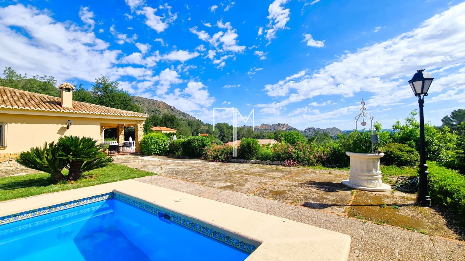 5 bedroom Villa for sale in Xativa with garage - € 435,000 (Ref: 9819641)