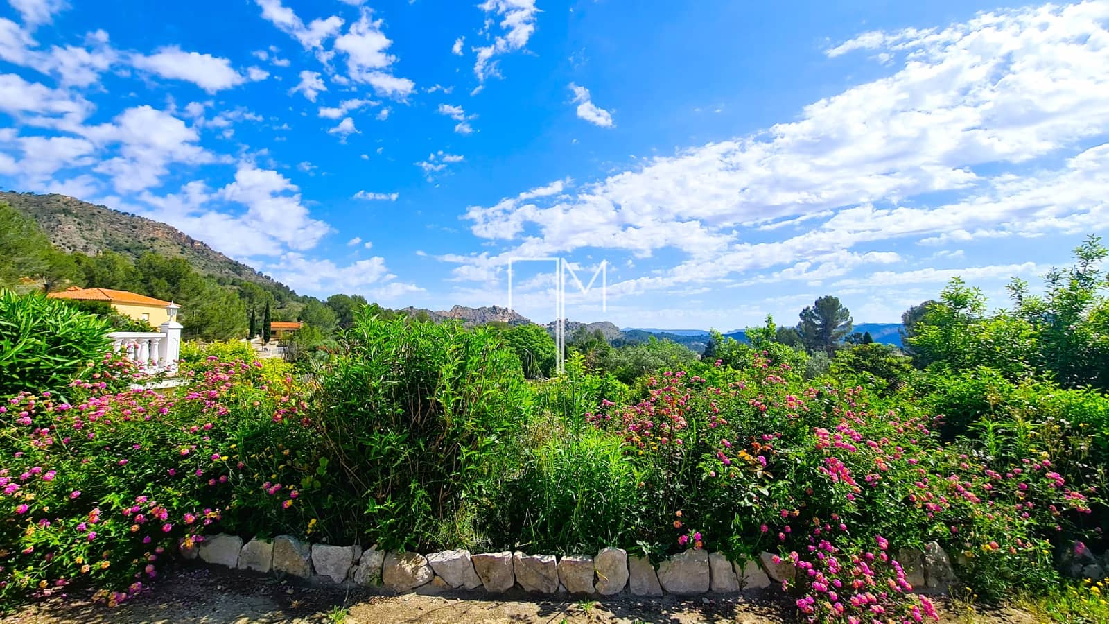 5 bedroom Villa for sale in Xativa with garage - € 435,000 (Ref: 9819641)