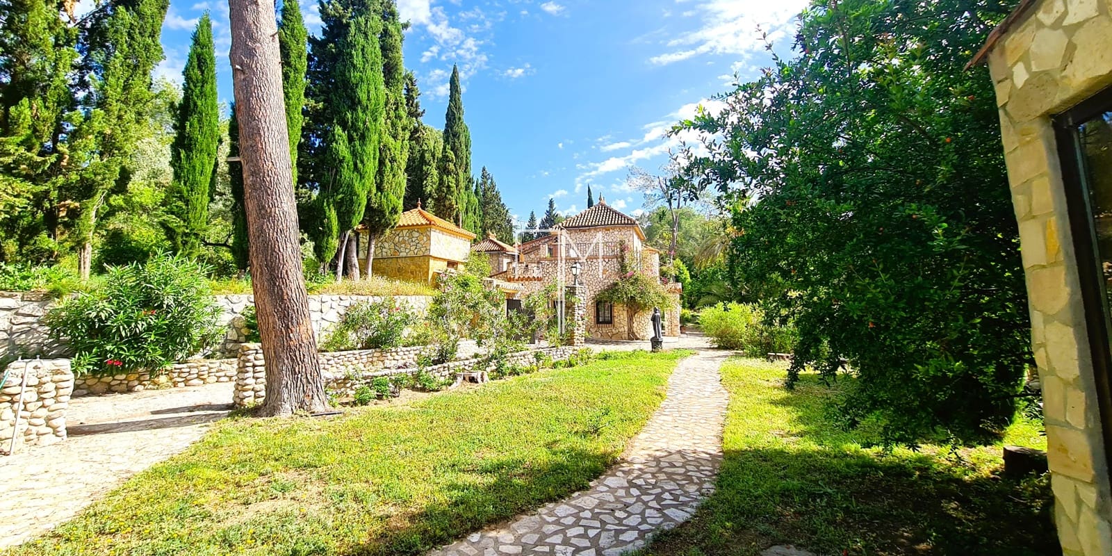 3 bedroom Villa for sale in Xativa with pool garage - € 550,000 (Ref: 9849784)